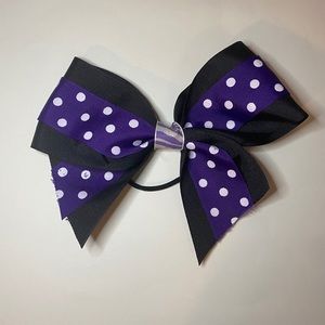Cheer bow